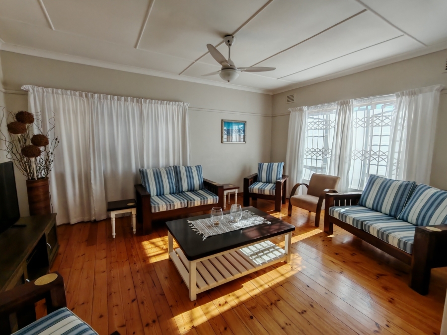 8 Bedroom Property for Sale in Ocean View KwaZulu-Natal
