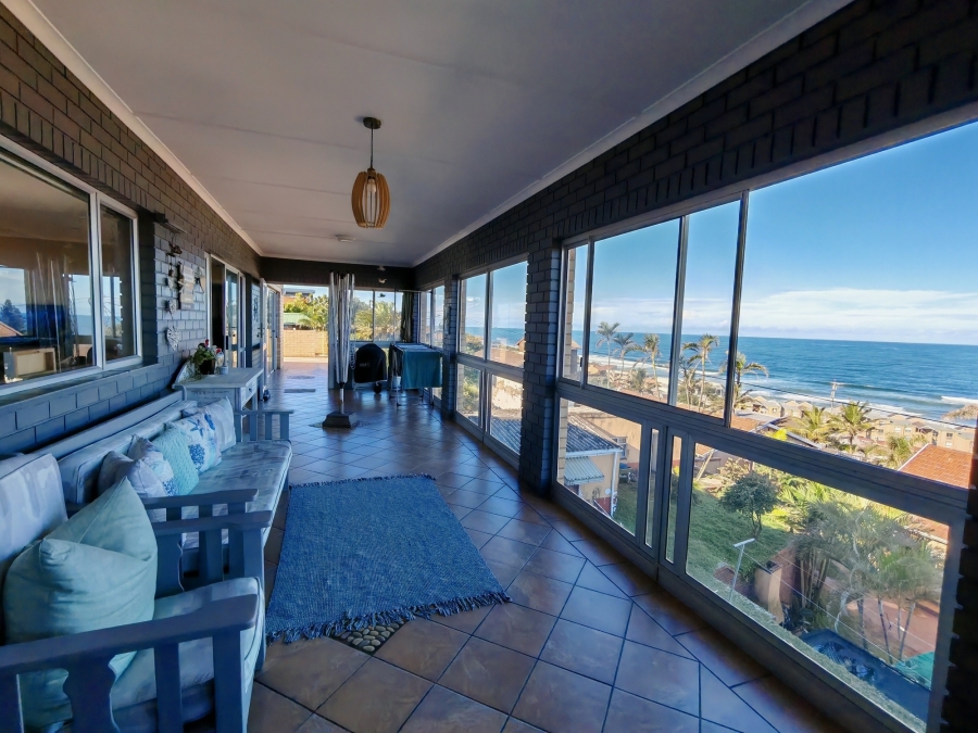 8 Bedroom Property for Sale in Ocean View KwaZulu-Natal
