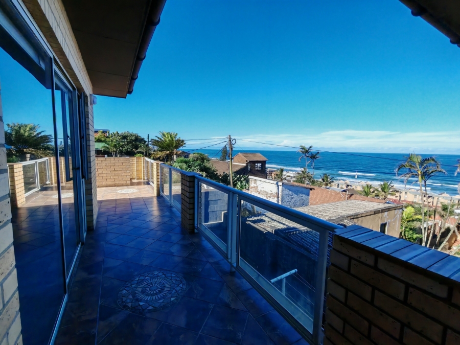 8 Bedroom Property for Sale in Ocean View KwaZulu-Natal