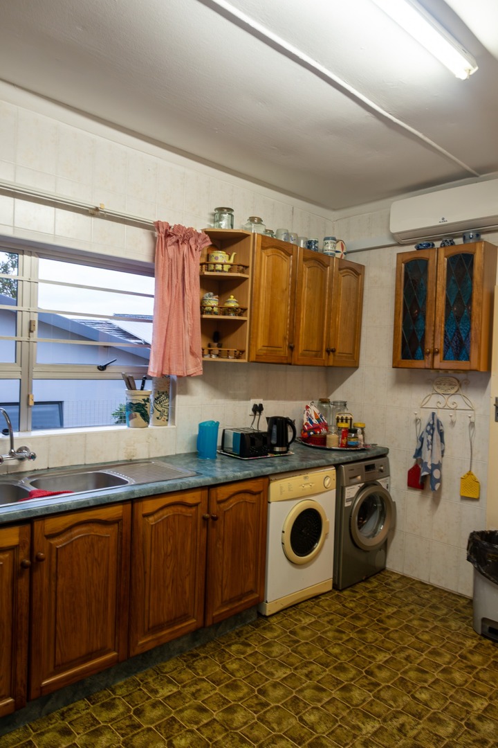 4 Bedroom Property for Sale in Ocean View KwaZulu-Natal