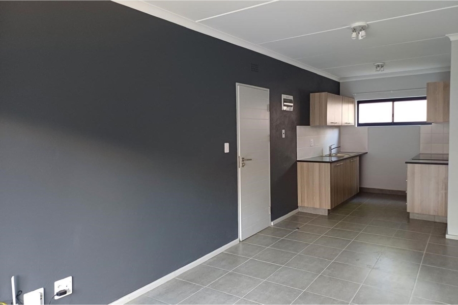 To Let 2 Bedroom Property for Rent in Athlone Park KwaZulu-Natal