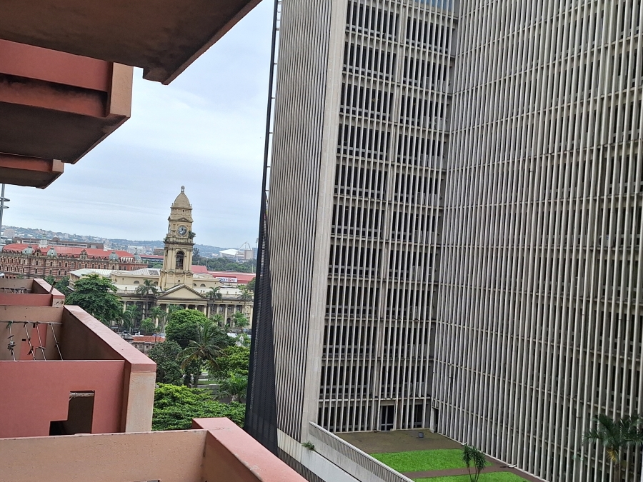 1 Bedroom Property for Sale in Durban Central KwaZulu-Natal