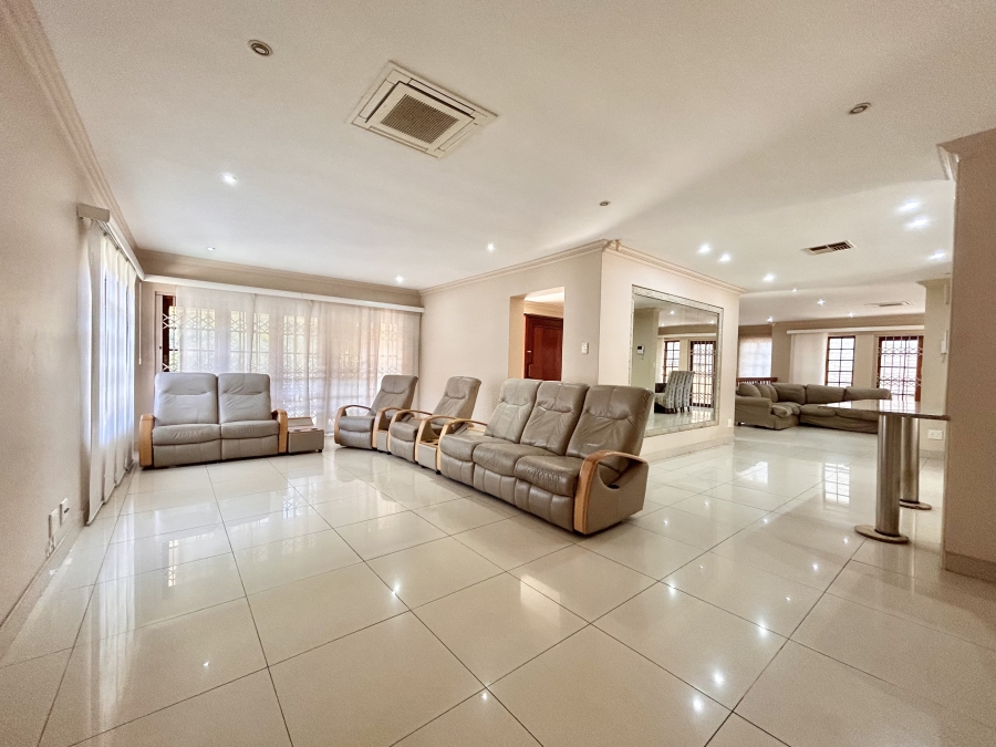 5 Bedroom Property for Sale in Ballito Central KwaZulu-Natal