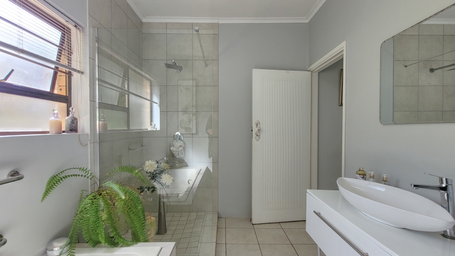 4 Bedroom Property for Sale in Ballitoville KwaZulu-Natal
