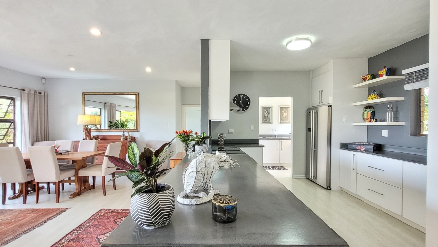 4 Bedroom Property for Sale in Ballitoville KwaZulu-Natal