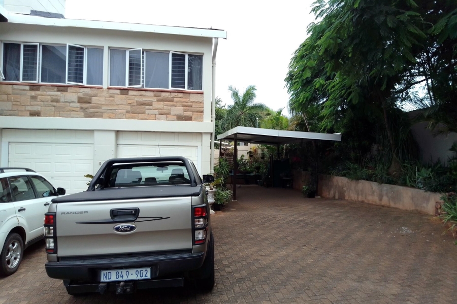 5 Bedroom Property for Sale in Athlone KwaZulu-Natal