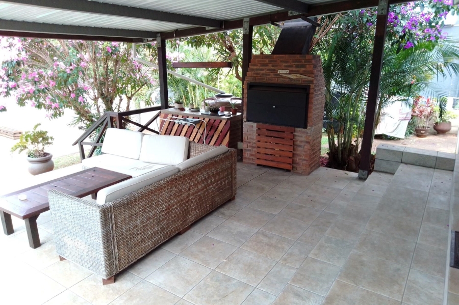5 Bedroom Property for Sale in Athlone KwaZulu-Natal