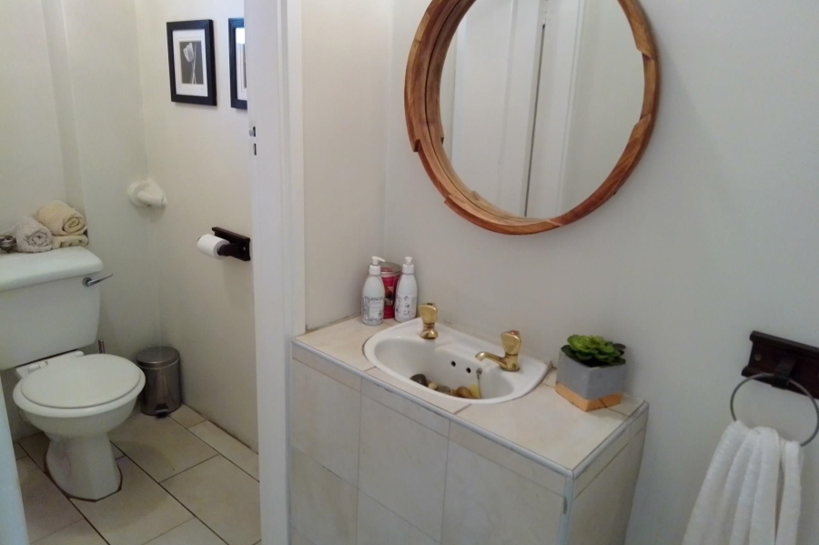 5 Bedroom Property for Sale in Athlone KwaZulu-Natal