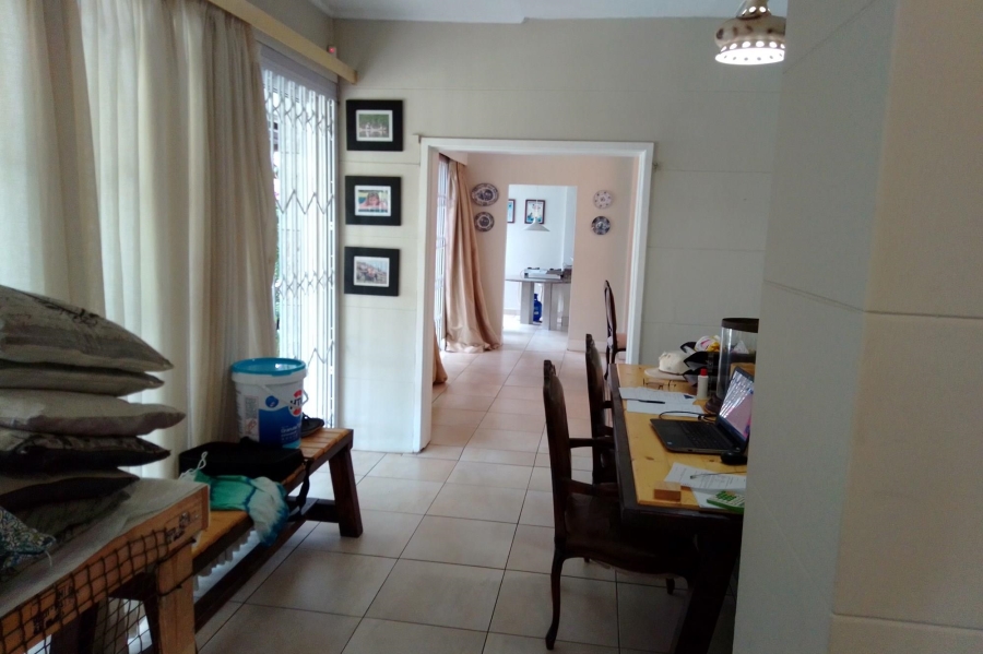 5 Bedroom Property for Sale in Athlone KwaZulu-Natal