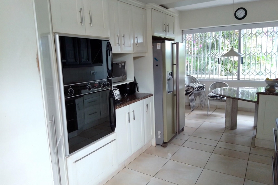 5 Bedroom Property for Sale in Athlone KwaZulu-Natal