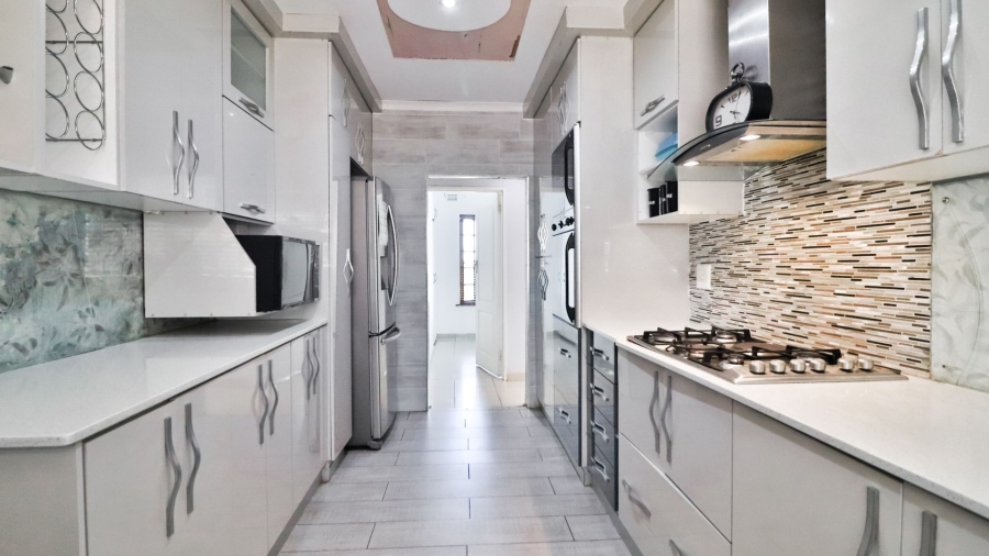 3 Bedroom Property for Sale in Chase Valley Heights KwaZulu-Natal