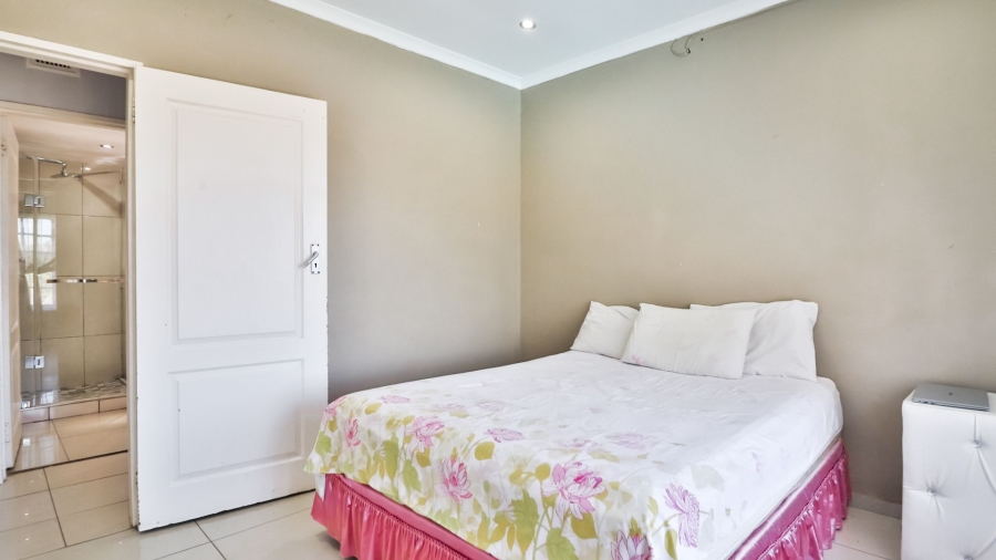 3 Bedroom Property for Sale in Chase Valley Heights KwaZulu-Natal