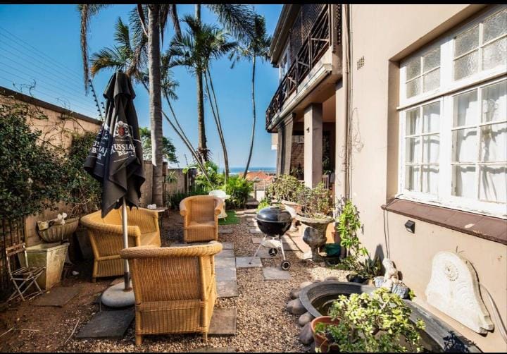 6 Bedroom Property for Sale in Windermere KwaZulu-Natal