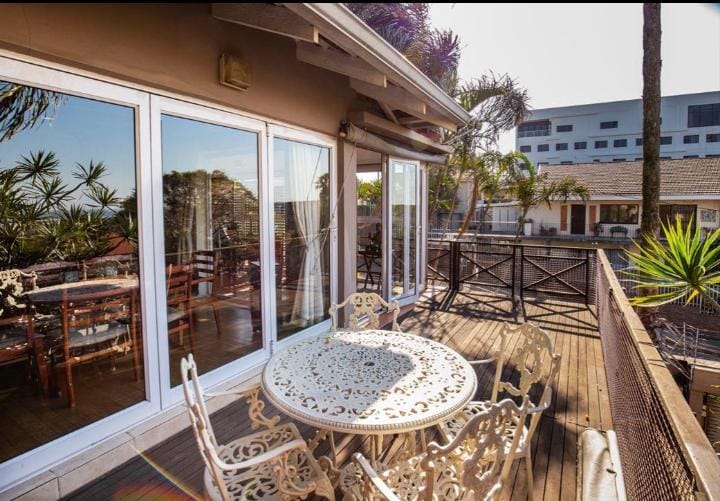 6 Bedroom Property for Sale in Windermere KwaZulu-Natal