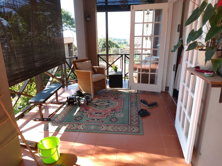 6 Bedroom Property for Sale in Windermere KwaZulu-Natal