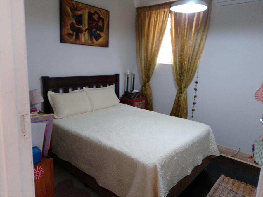 6 Bedroom Property for Sale in Windermere KwaZulu-Natal