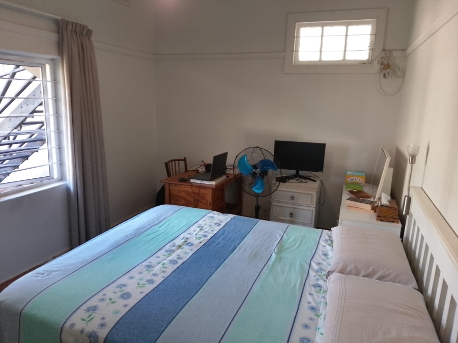 6 Bedroom Property for Sale in Windermere KwaZulu-Natal