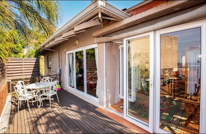 6 Bedroom Property for Sale in Windermere KwaZulu-Natal