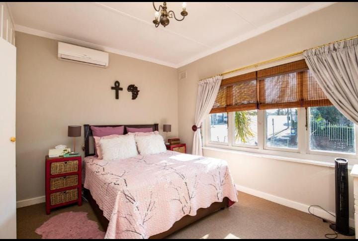 6 Bedroom Property for Sale in Windermere KwaZulu-Natal