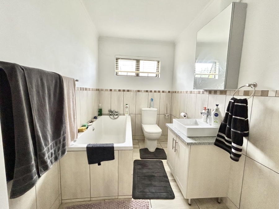 3 Bedroom Property for Sale in Palm Lakes Estate KwaZulu-Natal