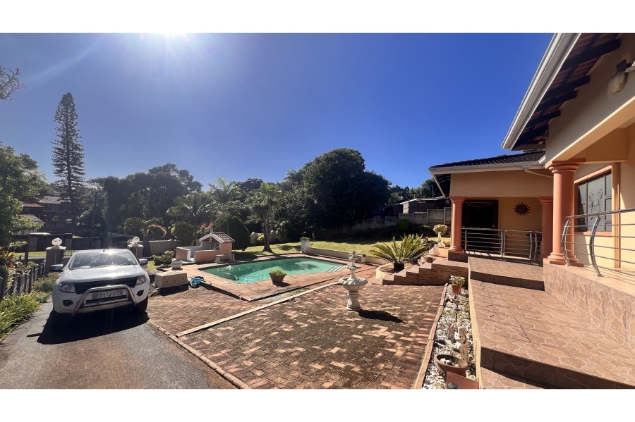 4 Bedroom Property for Sale in Amanzimtoti KwaZulu-Natal