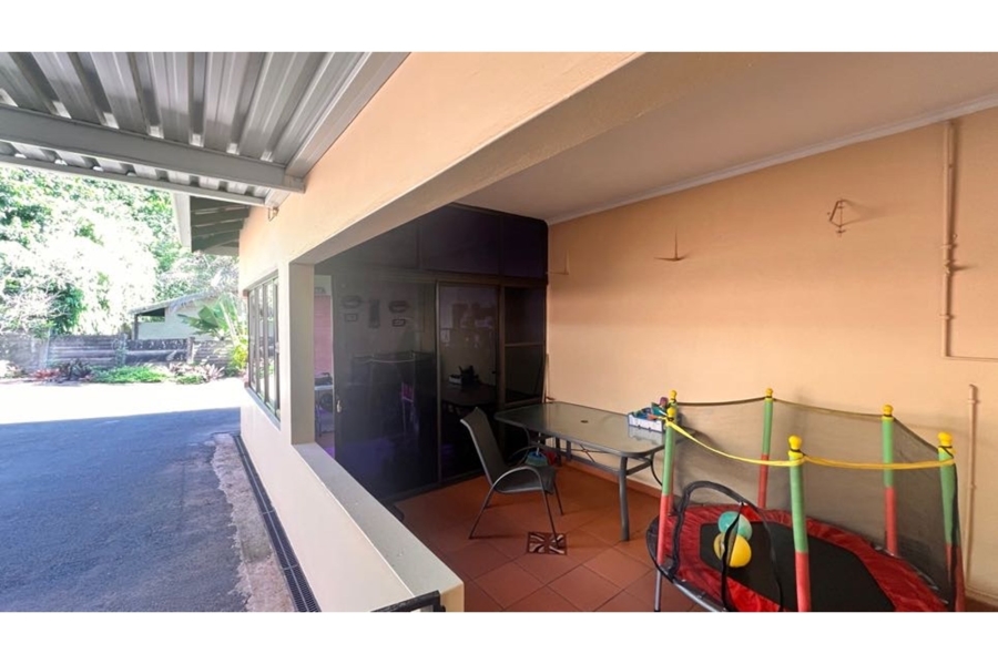 4 Bedroom Property for Sale in Amanzimtoti KwaZulu-Natal