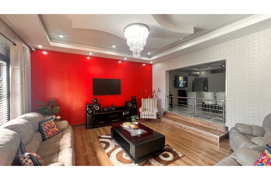 4 Bedroom Property for Sale in Amanzimtoti KwaZulu-Natal