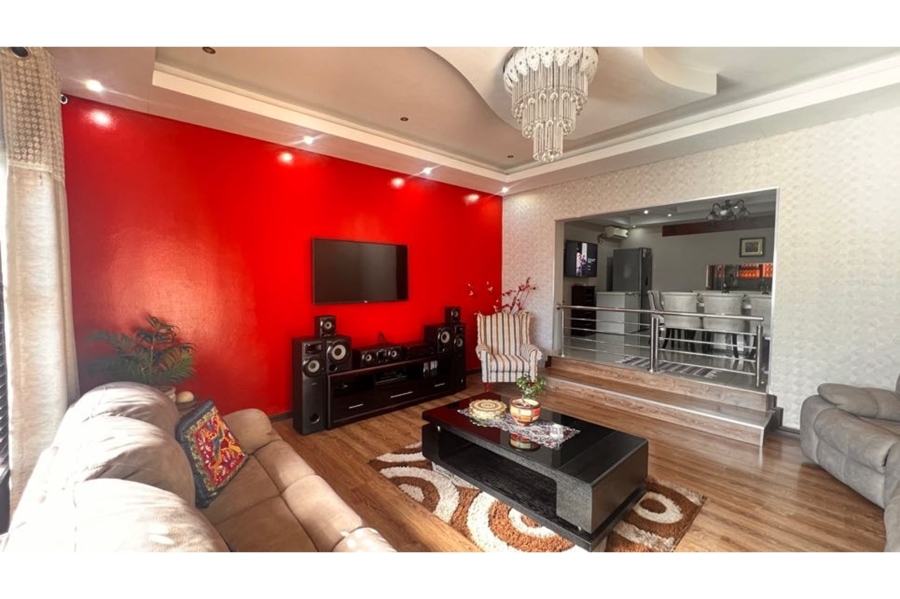 4 Bedroom Property for Sale in Amanzimtoti KwaZulu-Natal