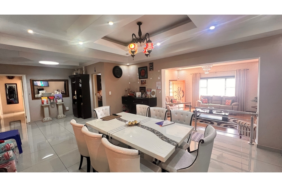 4 Bedroom Property for Sale in Amanzimtoti KwaZulu-Natal