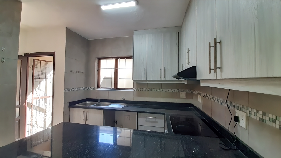 3 Bedroom Property for Sale in Wakenshaw Estate KwaZulu-Natal