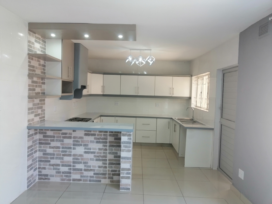 3 Bedroom Property for Sale in Fairbreeze KwaZulu-Natal