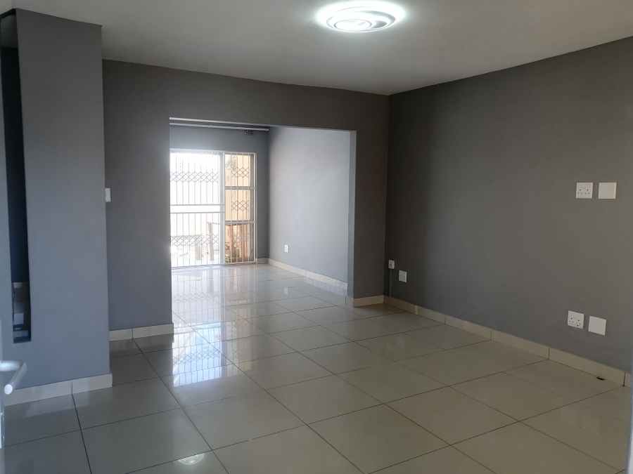 3 Bedroom Property for Sale in Fairbreeze KwaZulu-Natal
