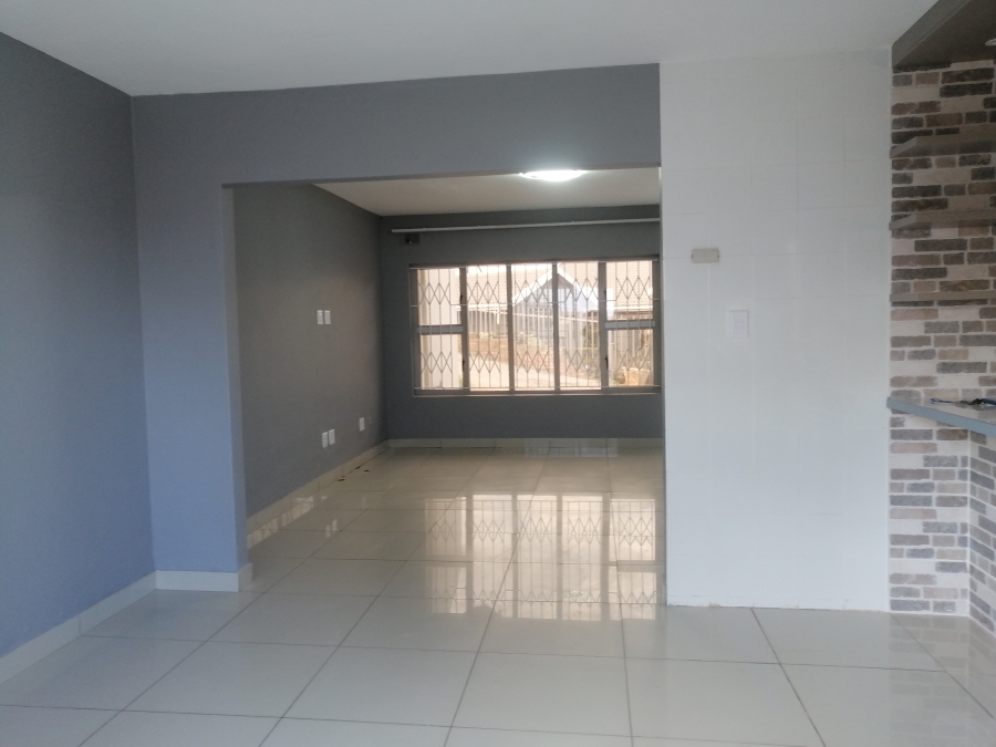 3 Bedroom Property for Sale in Fairbreeze KwaZulu-Natal