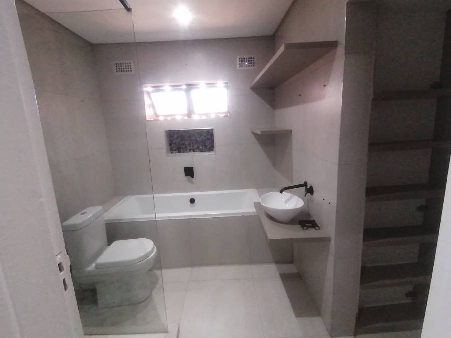 3 Bedroom Property for Sale in Fairbreeze KwaZulu-Natal