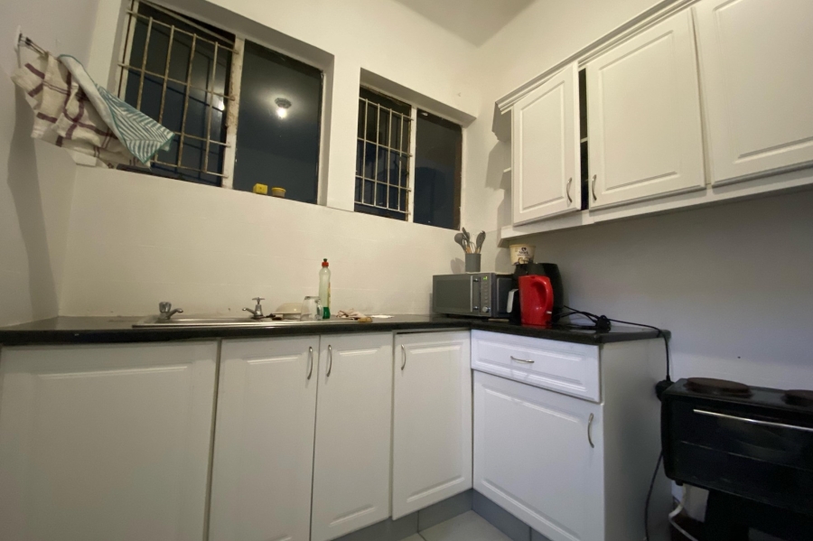 1 Bedroom Property for Sale in Pinetown KwaZulu-Natal