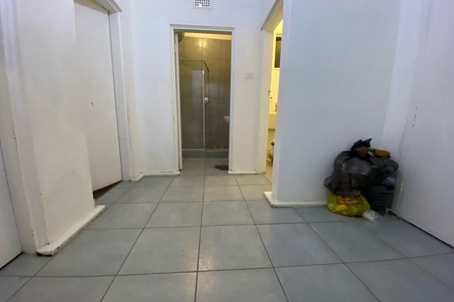 1 Bedroom Property for Sale in Pinetown KwaZulu-Natal