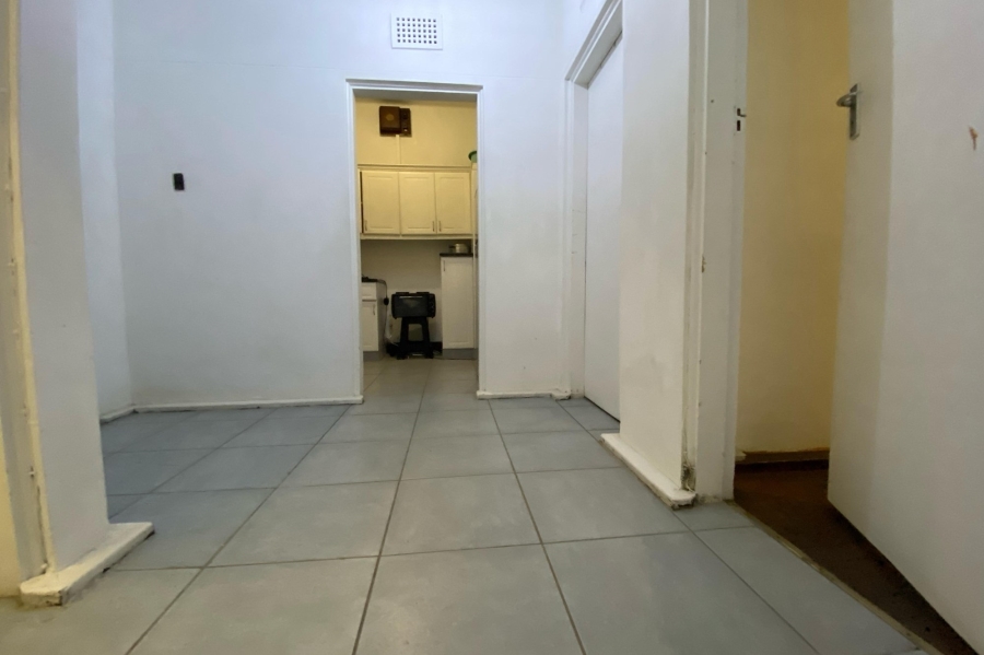 1 Bedroom Property for Sale in Pinetown KwaZulu-Natal
