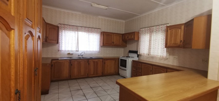 6 Bedroom Property for Sale in Meer En See KwaZulu-Natal