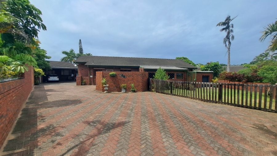 6 Bedroom Property for Sale in Meer En See KwaZulu-Natal