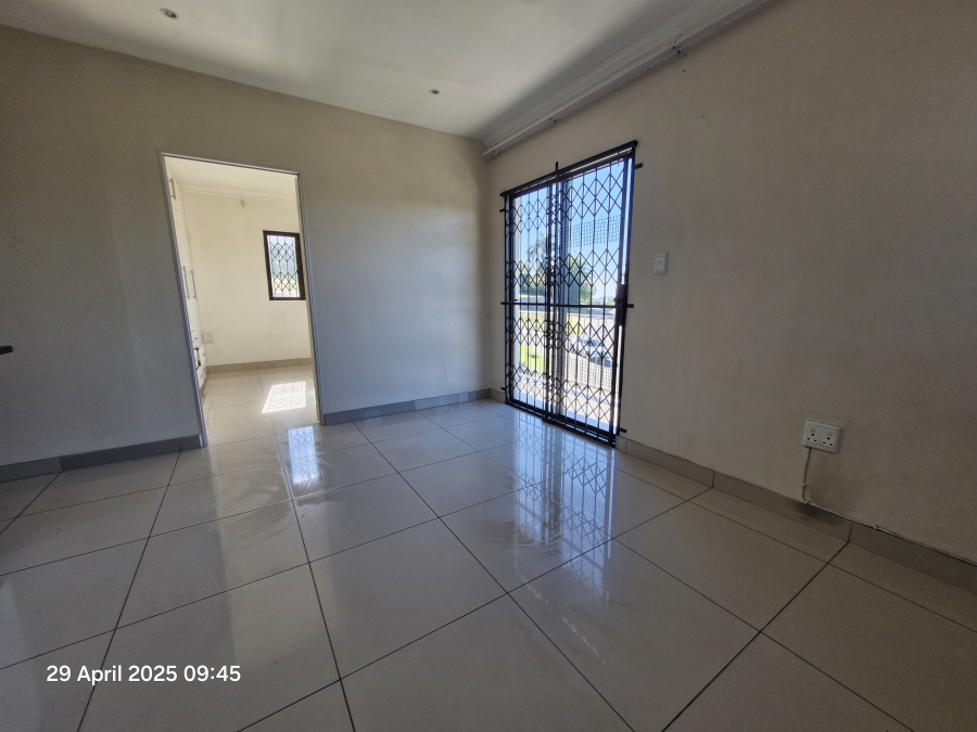 6 Bedroom Property for Sale in Escombe KwaZulu-Natal