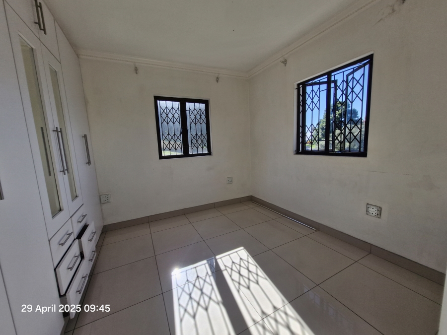6 Bedroom Property for Sale in Escombe KwaZulu-Natal