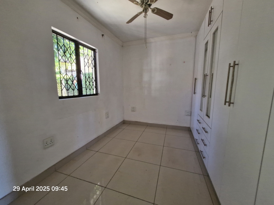 6 Bedroom Property for Sale in Escombe KwaZulu-Natal