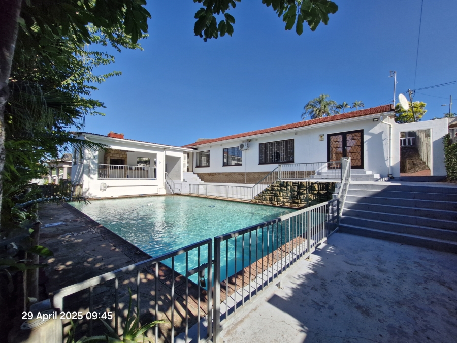 6 Bedroom Property for Sale in Escombe KwaZulu-Natal