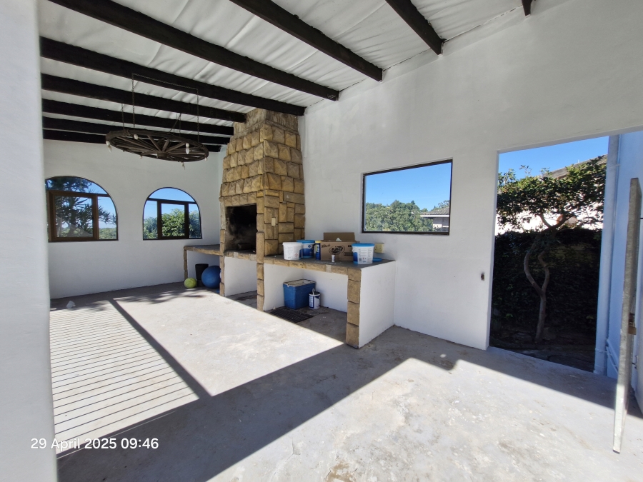 6 Bedroom Property for Sale in Escombe KwaZulu-Natal