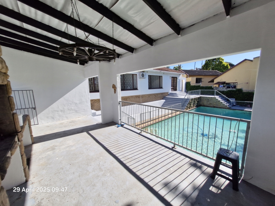 6 Bedroom Property for Sale in Escombe KwaZulu-Natal