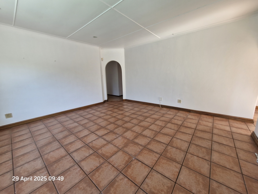 6 Bedroom Property for Sale in Escombe KwaZulu-Natal