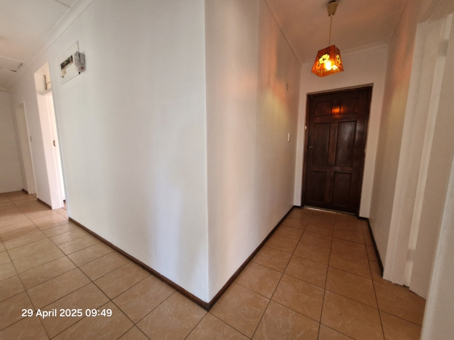 6 Bedroom Property for Sale in Escombe KwaZulu-Natal
