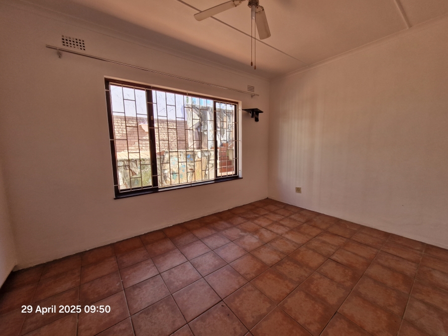 6 Bedroom Property for Sale in Escombe KwaZulu-Natal