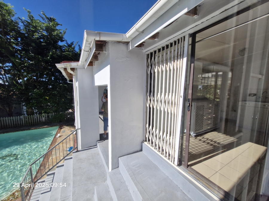 6 Bedroom Property for Sale in Escombe KwaZulu-Natal