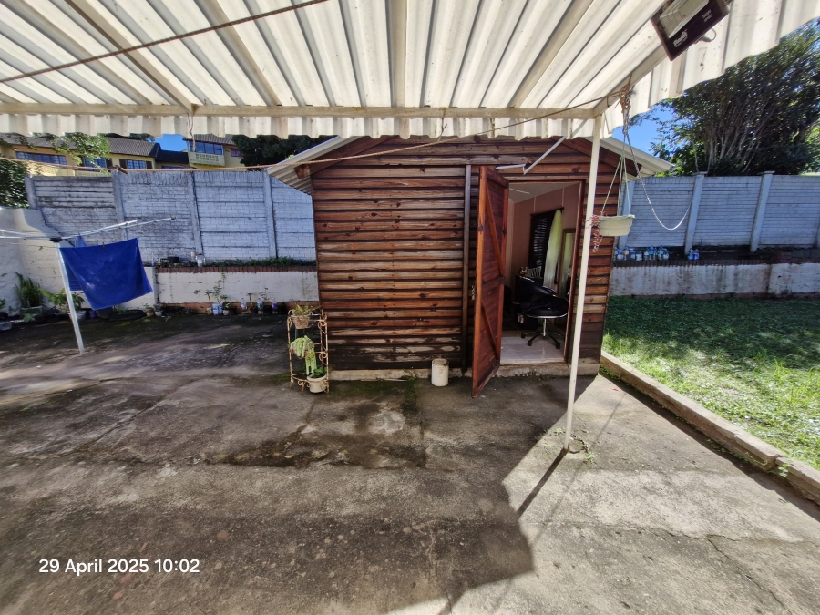 4 Bedroom Property for Sale in Escombe KwaZulu-Natal